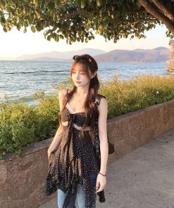 French Vintage Irregular Floral Camisole Top for Women - Loose-Fitting Spring Style, Short Length, Boho Chic Fashion