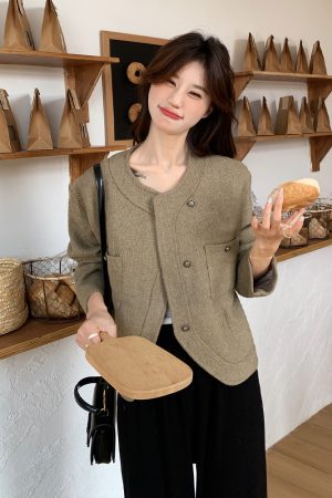 French Vintage Loose-Fit Short Coat for Women, Elegant Casual Outerwear for Spring and Autumn 2025, Chic High-End Fashion