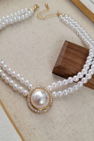 French Vintage Minimalist Double-Layer Pearl and Diamond-Inlaid Necklace for Women, Versatile Clavicle Chain