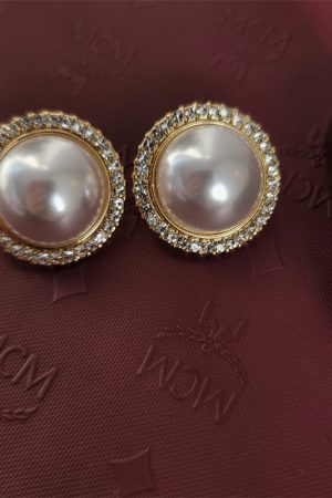 French Vintage Minimalist Double-Layer Pearl and Diamond-Inlaid Necklace for Women, Versatile Clavicle Chain