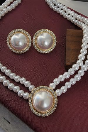 French Vintage Minimalist Double-Layer Pearl and Diamond-Inlaid Necklace for Women, Versatile Clavicle Chain