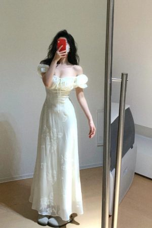 French Vintage One-Shoulder Embroidered Dress for Women â€“ Elegant Waist-Cinching Long Dress in Gentle Style for Summer Events