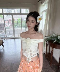French Vintage One-Shoulder Hollow Lace Patchwork Floral Camisole Top - Sweet and Spicy Women's Fashion