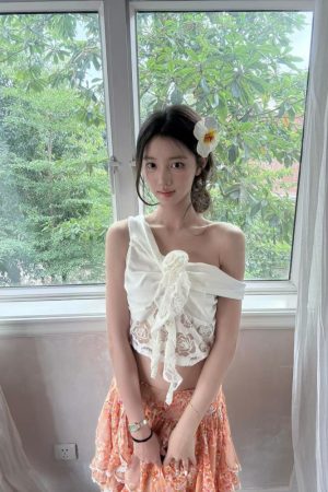 French Vintage One-Shoulder Hollow Lace Patchwork Floral Camisole Top - Sweet and Spicy Women's Fashion