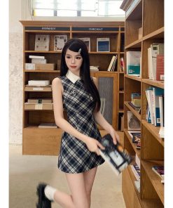 French Vintage Plaid Sleeveless Dress for Women - Waist-Cinching, Elegant Polo Collar Short Skirt, Summer Fashion