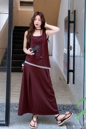 French Vintage Two-Piece Skirt Set for Women - Elegant Slimming Top, Summer 2025 Fashion, High-End Feel, Timeless Style