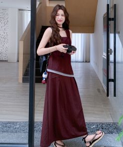 French Vintage Two-Piece Skirt Set for Women - Elegant Slimming Top, Summer 2025 Fashion, High-End Feel, Timeless Style