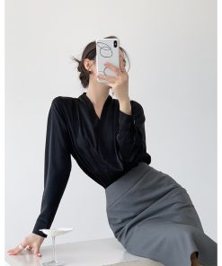 French Vintage Women's Long Sleeve V-Neck Top - Thin Spring Autumn Shirt for Commuting & Professional Casual Style