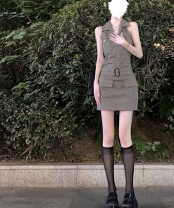 French Vintage Workwear Dress for Women - Waist-Cinching, Slim Fit, Polo Collar, Stylish Short Skirt for Summer Fashion