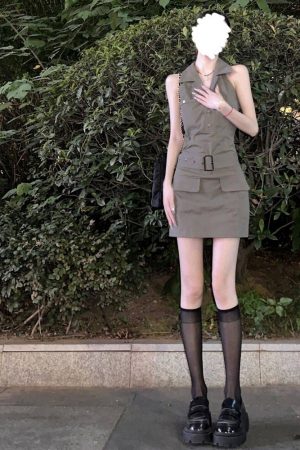 French Vintage Workwear Dress for Women - Waist-Cinching, Slim Fit, Polo Collar, Stylish Short Skirt for Summer Fashion