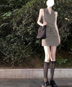 French Vintage Workwear Dress for Women - Waist-Cinching, Slim Fit, Polo Collar, Stylish Short Skirt for Summer Fashion