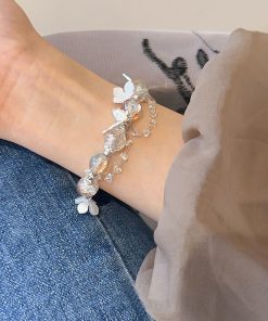 Fresh Floral Butterfly Glass Bead Bracelet - Chic 2025 Design, Versatile High-End Accessory for Elegant Style