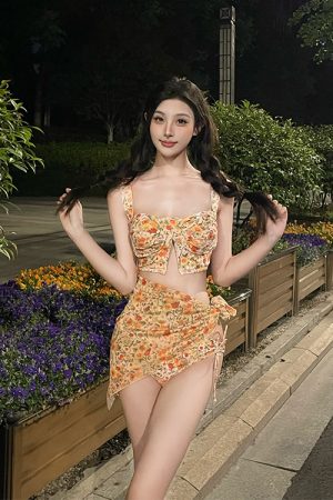 Fresh Floral Split Small Chest Gathered Three-Piece Bikini Swimsuit for Women - Beach Vacation Style 2025