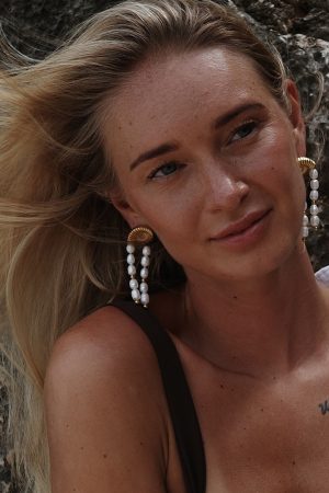Freshwater Pearl Stud Earrings - Unique High-End Shell Design, Fashionable Jewelry for Elegant Style