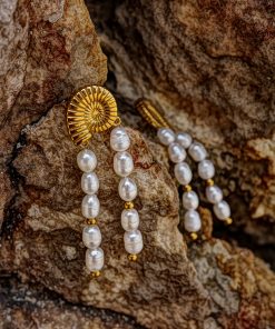 Freshwater Pearl Stud Earrings - Unique High-End Shell Design, Fashionable Jewelry for Elegant Style