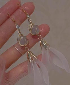 Frosted Petal Cat's Eye Tassel Earrings for Women - Elegant Super Fairy Shell Studs, 2025 Trendy Niche Design