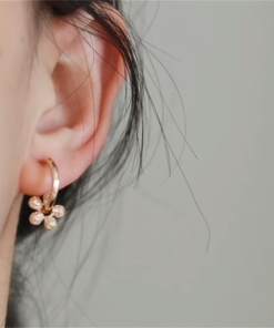 Full Diamond Floral Earrings for Women - Summer High-End Round Hoop Ear Clips, Gentle and Sweet Design