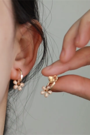 Full Diamond Floral Earrings for Women - Summer High-End Round Hoop Ear Clips, Gentle and Sweet Design