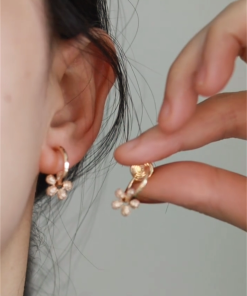 Full Diamond Floral Earrings for Women - Summer High-End Round Hoop Ear Clips, Gentle and Sweet Design