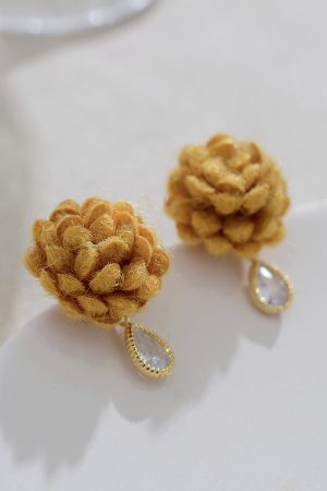 Fuzzy Ball Retro Earrings for Women - Fluffy Camellia Studs, Niche Design Accessories for Spring 2025, Versatile Fashion Statement