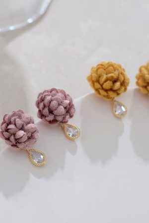Fuzzy Ball Retro Earrings for Women - Fluffy Camellia Studs, Niche Design Accessories for Spring 2025, Versatile Fashion Statement