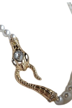 Gender-Neutral Pearl Snake-Shaped Necklace for Couples - European and American Niche Temperament Design