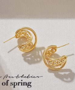 Geometric Half Hoop Earrings - Retro Minimalist Metal Design, High-End Temperament, Hong Kong Style Fashion Accessories