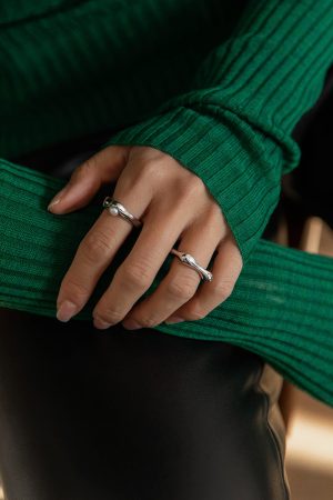 Geometric Irregular Shiny Pearl Ring for Women - Fashionable European American Style Finger Ring, Trendy French Design