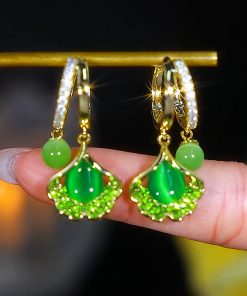 Ginkgo Leaf Green Pendant Earrings for Women, Unique High-End Ear Clips, Elegant Niche Jewelry for Trendy Fashion Lovers
