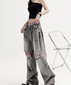 Girl Cool, Outfit Inspo Street Style - Light Wash Low Rise Ripped Jeans