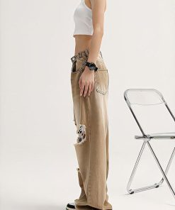 Girl Cool, Outfit Inspo Street Style - Light Wash Low Rise Ripped Jeans