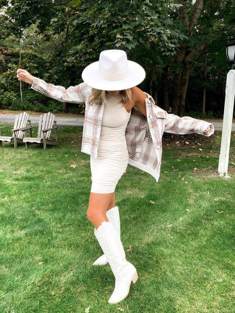 Girl Dressing Style, Ruffle Dress With Jeans - Disco Cowgirl Western Knee-High Boots Girl Dressing Style, Ruffle Dress With Jeans - Disco Cowgirl Western Knee-High Boots