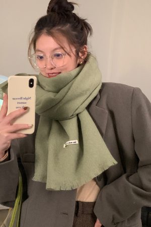 Girls' Winter Scarf 2025 - High-End Korean Style, Warm Versatile Shawl, Two-in-One Neck Warmer in Green