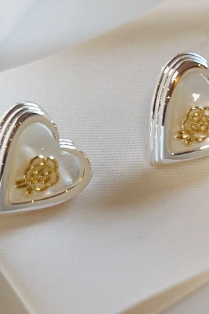 Glossy Heart Cat's Eye Stone Camellia Flower Stud Earrings - Pure Silver Needle, Niche Design, Trendy Jewelry for Unique Style