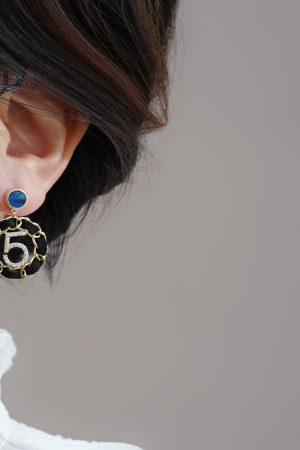 Gold Diamond Circle Stud Earrings - High-End Black Temperament Ear Drops, Trendy 2025 Design for Chic Style