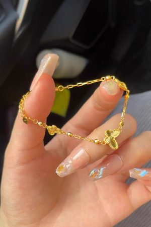 Golden Vintage Butterfly Bracelet for Women - Exquisite Light Luxury Couple Wristband, 2025 Year of the Dragon Accessory