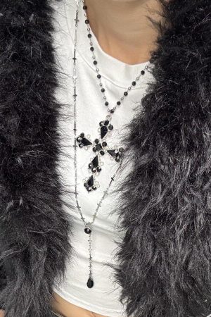 Goth Subculture Cross Necklace, Layered Clavicle Chain, Y2K Punk Accessory, Trendy Sweater Neck Chain for Spicy Girls