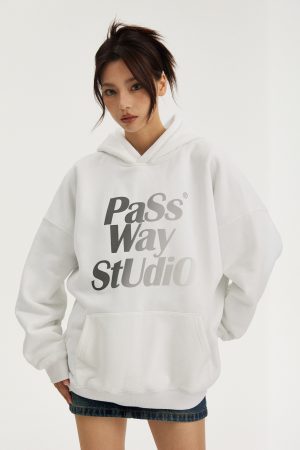 Gradient Logo Pullover Hoodie Jacket - Trendy Fleece Coat for Spring & Autumn - Stylish Streetwear Essential