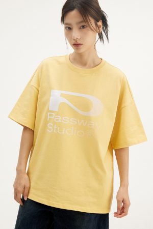 Gradient P Logo Short Sleeve Unisex T-Shirt - Trendy 90s Inspired Pure Cotton Top for Casual Wear