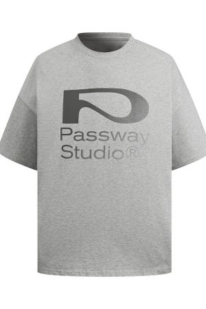 Gradient P Logo Short Sleeve Unisex T-Shirt - Trendy 90s Inspired Pure Cotton Top for Casual Wear