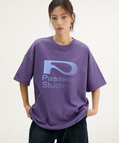 Gradient P Logo Short Sleeve Unisex T-Shirt - Trendy 90s Inspired Pure Cotton Top for Casual Wear