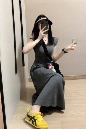 Gray Casual Round Neck Short Sleeve T-Shirt Dress for Women, Waist-Cinching, Slimming Elegant Summer Style, High-Quality Long Dress
