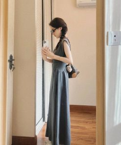Gray Casual Short-Sleeve T-Shirt Dress for Women, Waist-Cinching Pleated Skirt, Stylish Slimming Design for Summer Fashion