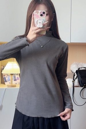 Gray Half-Turtleneck Layered Base Top with Warm Cream White Long Sleeves and Pudding Bear Design - Trendy Y2K Style
