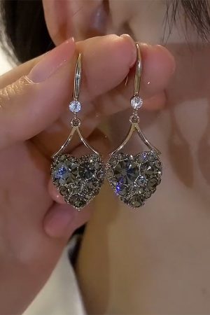Gray Heart-Shaped Zircon Earrings, Elegant 2025 Design, Versatile Niche Fashion Accessories with High-Quality Hooks