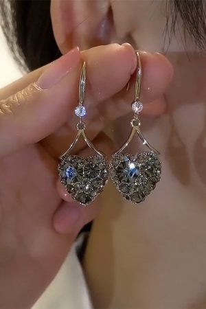 Gray Heart-Shaped Zircon Earrings, Elegant 2025 Design, Versatile Niche Fashion Accessories with High-Quality Hooks