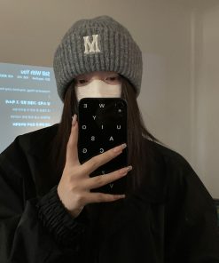 Gray Knitted Winter Hat for Women with Ear Protection, Korean Style 2025, Face-Slimming Design for Cold Weather