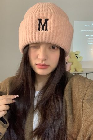 Gray Knitted Winter Hat for Women with Ear Protection, Korean Style 2025, Face-Slimming Design for Cold Weather