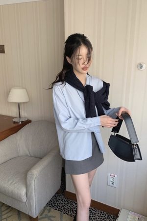 Gray Korean Style Half Skirt - Impeccable Fit and Texture, Trendy Short Skirt for Effortless Y2K Fashion