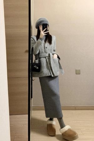 Gray Lace-Up Short Woolen Coat for Women - High-End Winter Fashion with Niche Temperament, 2025 Style